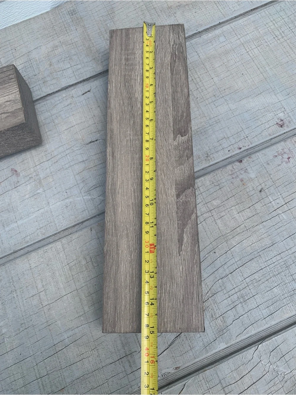 Set of 2 Wood Grain Floating Shelves